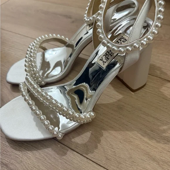 Badgley Mischka Pearl-Adorned White Heels - Picture 2 of 4